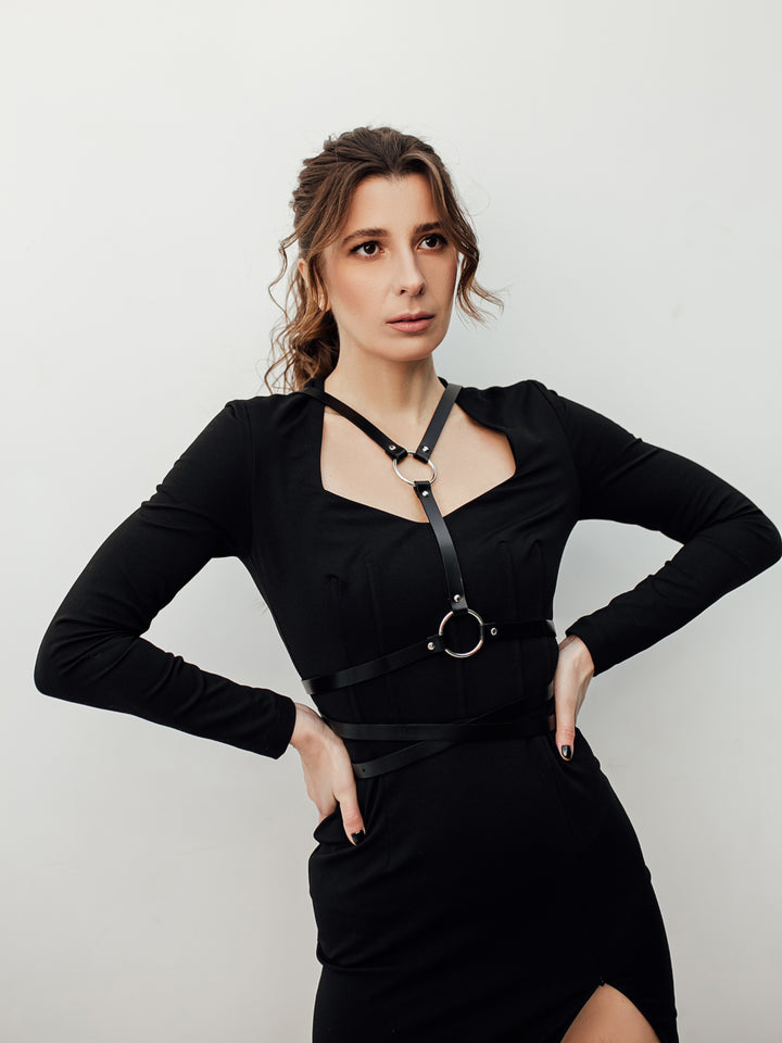 Althea Harness 4 - Bleak&Sleek