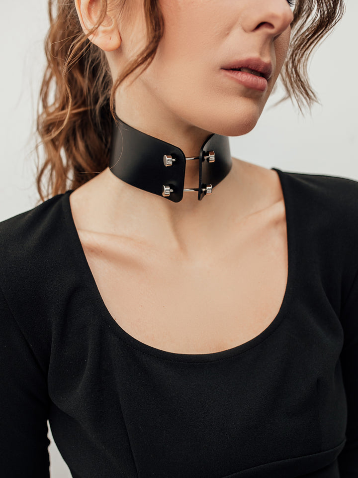 Sabrina Choker 2 - Bleak&Sleek