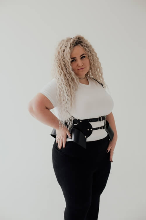Best leather harness for curvy women: top picks & fit tips