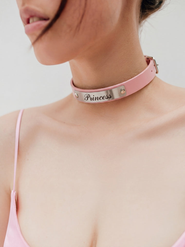 West Custom Choker Pink