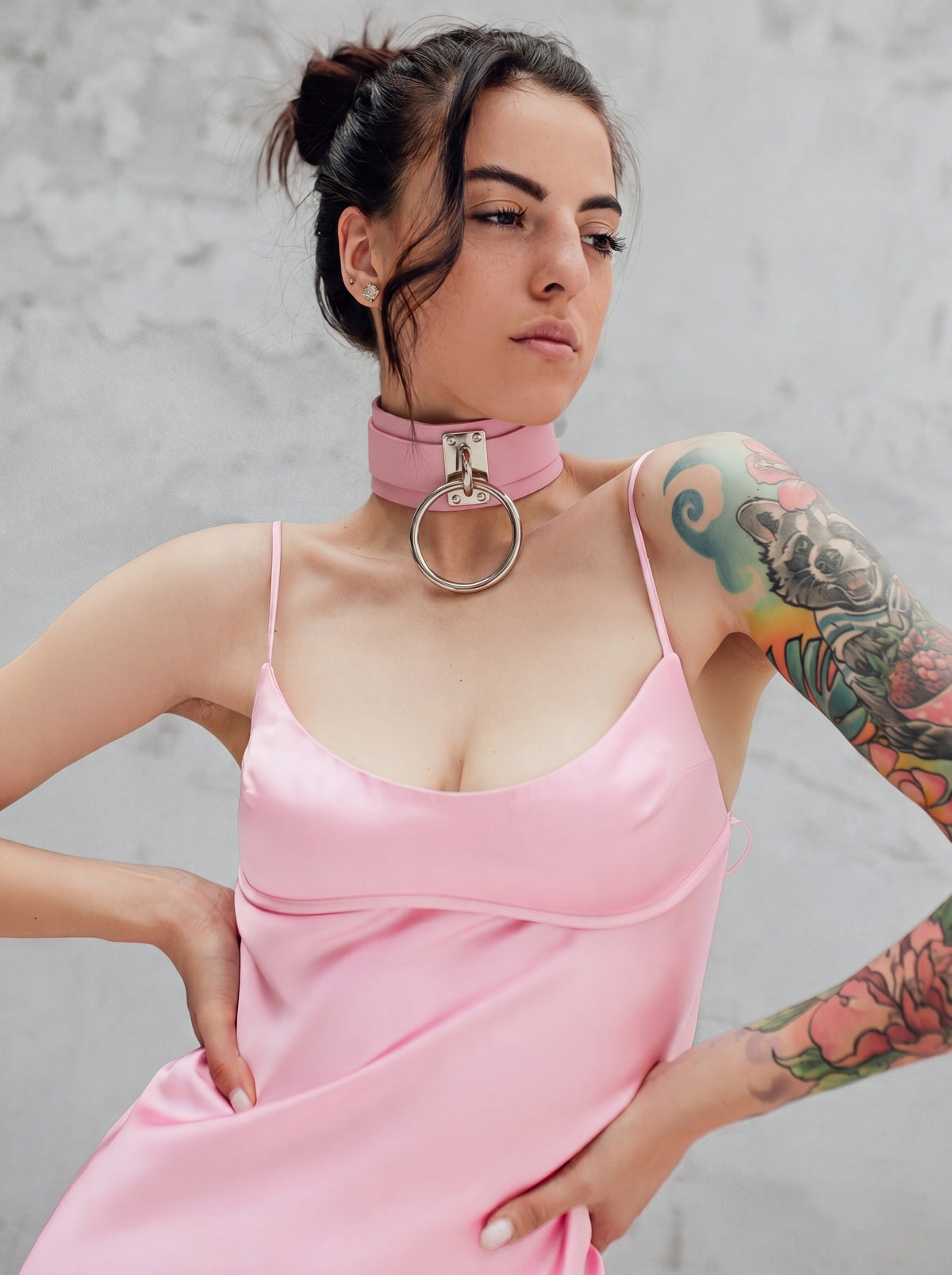 Saturn Choker Pink