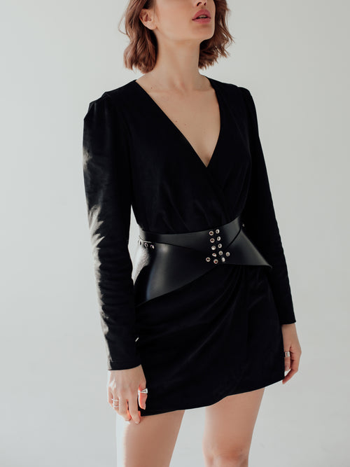 Geometry Belt That Accentuate the Waist